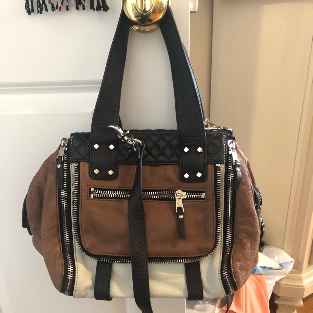 Ash hand bag
